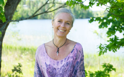 Yogini behövde folder till mässa